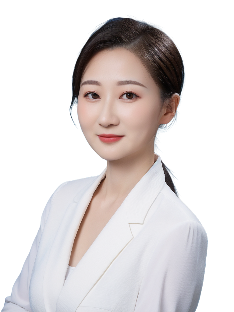 Momo Chen，Founder & Director
